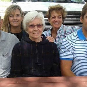 Meet your Posher, Debbie